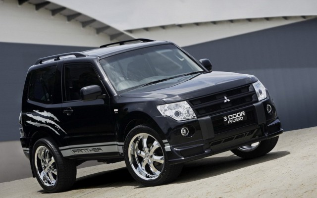 mitsubishi-pajero-04.jpg