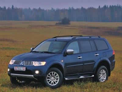 mitsubishi-pajero-sport_bg.jpg